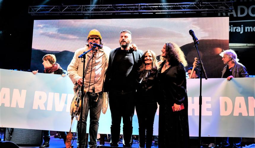 All singers joined their voices in the grand finale of the Concert for Balkan Rivers. © Nick St. Oegger