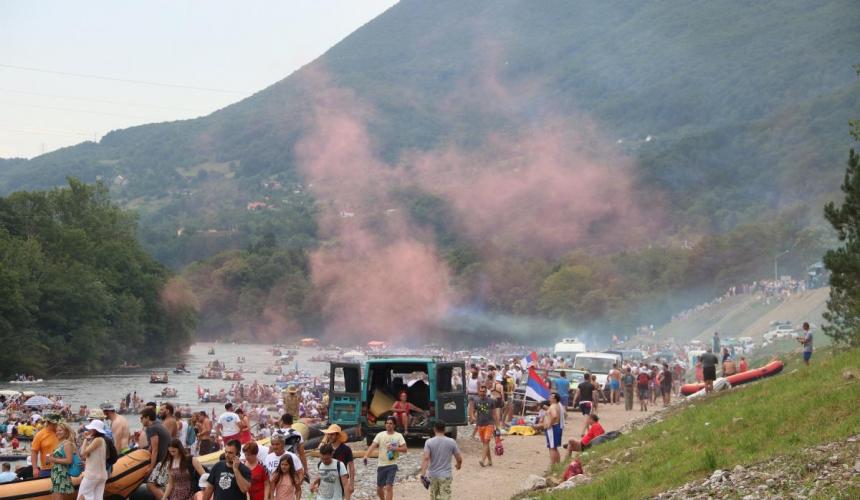 © Center for Environment