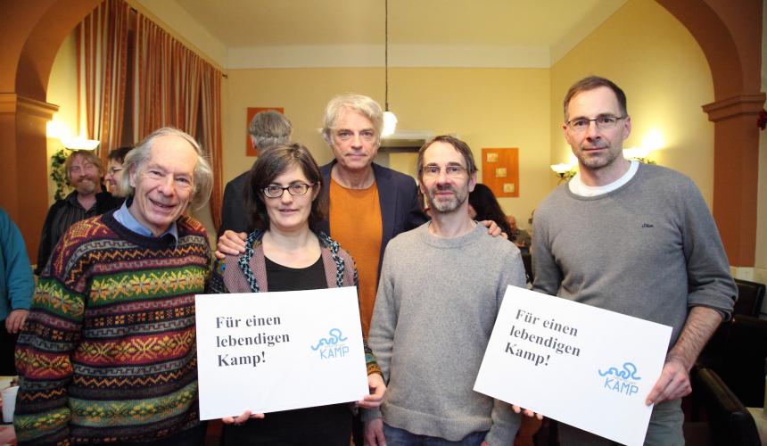 Naturschützuer und Lokalbevölkerung lehnen Eingriffe in das Naturjuwel Kamptal ab. V.l.n.r: Werner Gamerith (Fotograf und Buchautor), Margit Gross (Naturschutzbund NÖ), Ulrich Eichelmann (Riverwatch), Clemens Feigl (Eremitage Wegscheid), Gerhard Egger (WWF) © Riverwatch