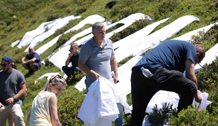 EcoZ and Riverwatch, together with local organizations and citizens of the region demand the removal of the dams © EcoZ