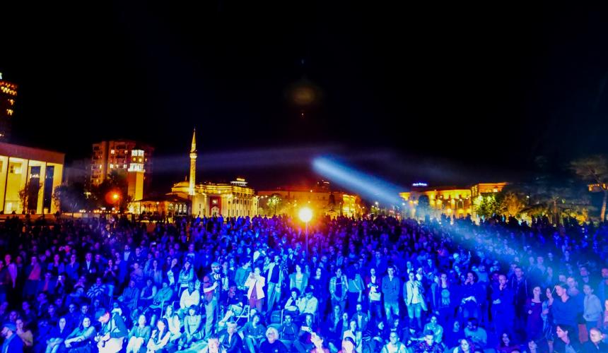 About 4000 people attended the Vjosa concert at the main square in Tirana © Adrian Guri