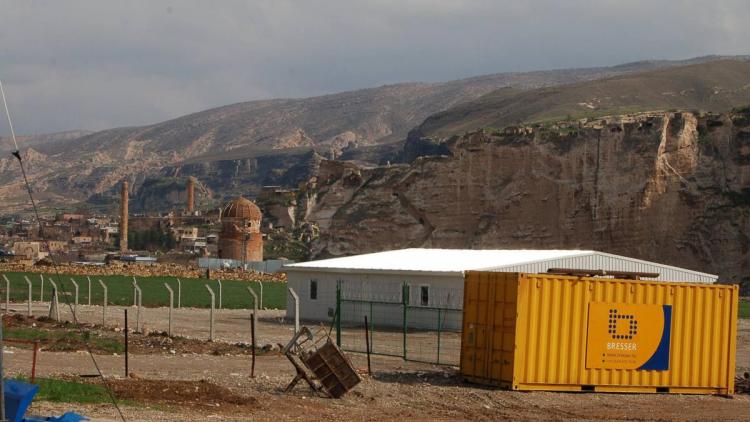 Dutch company Bresser involved in the highly contested Ilisu project. On June 28 their will be a protest in front of their headquaters! © Hasankeyf Matters 