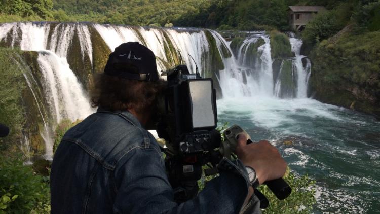 Filming at the Una in Bosnia-Herzegovina © Ulrich Eichelmann