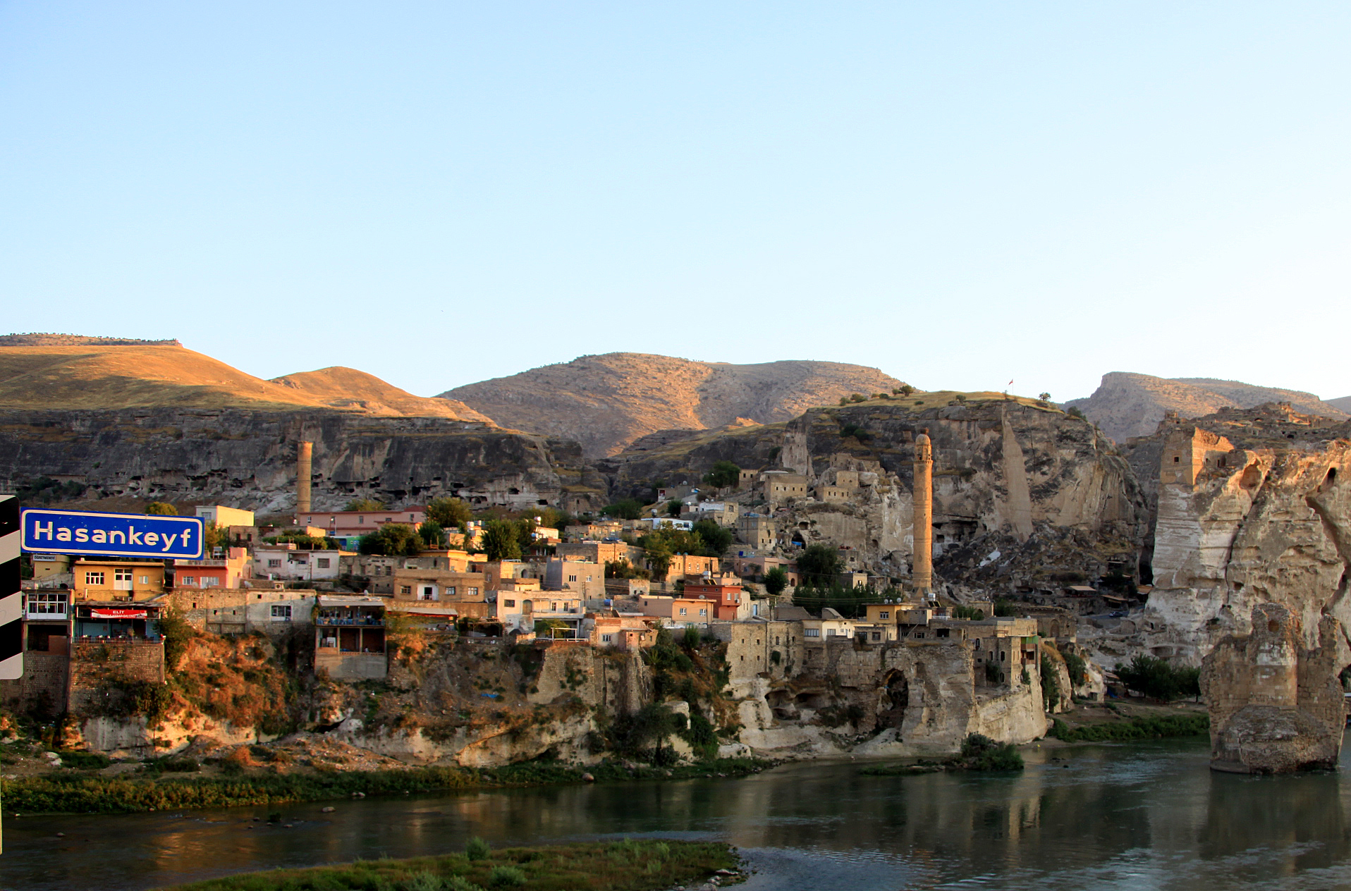 Hasankeyf - die Wiege unserer Zivilisation - wird für den Ilisu-Staudamm zerstört. ©  Annette Bender